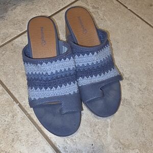 BareTraps Women's Textured Blue Mules